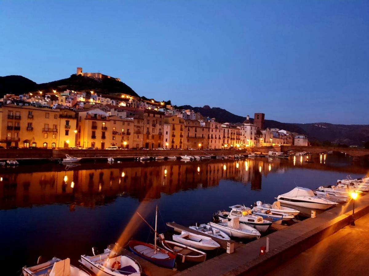 The House On The River Bosa Extérieur photo
